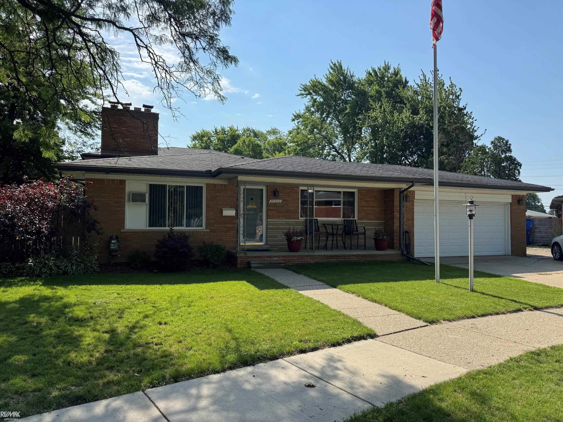 29210 Geraldine Court, Warren, MI 48093