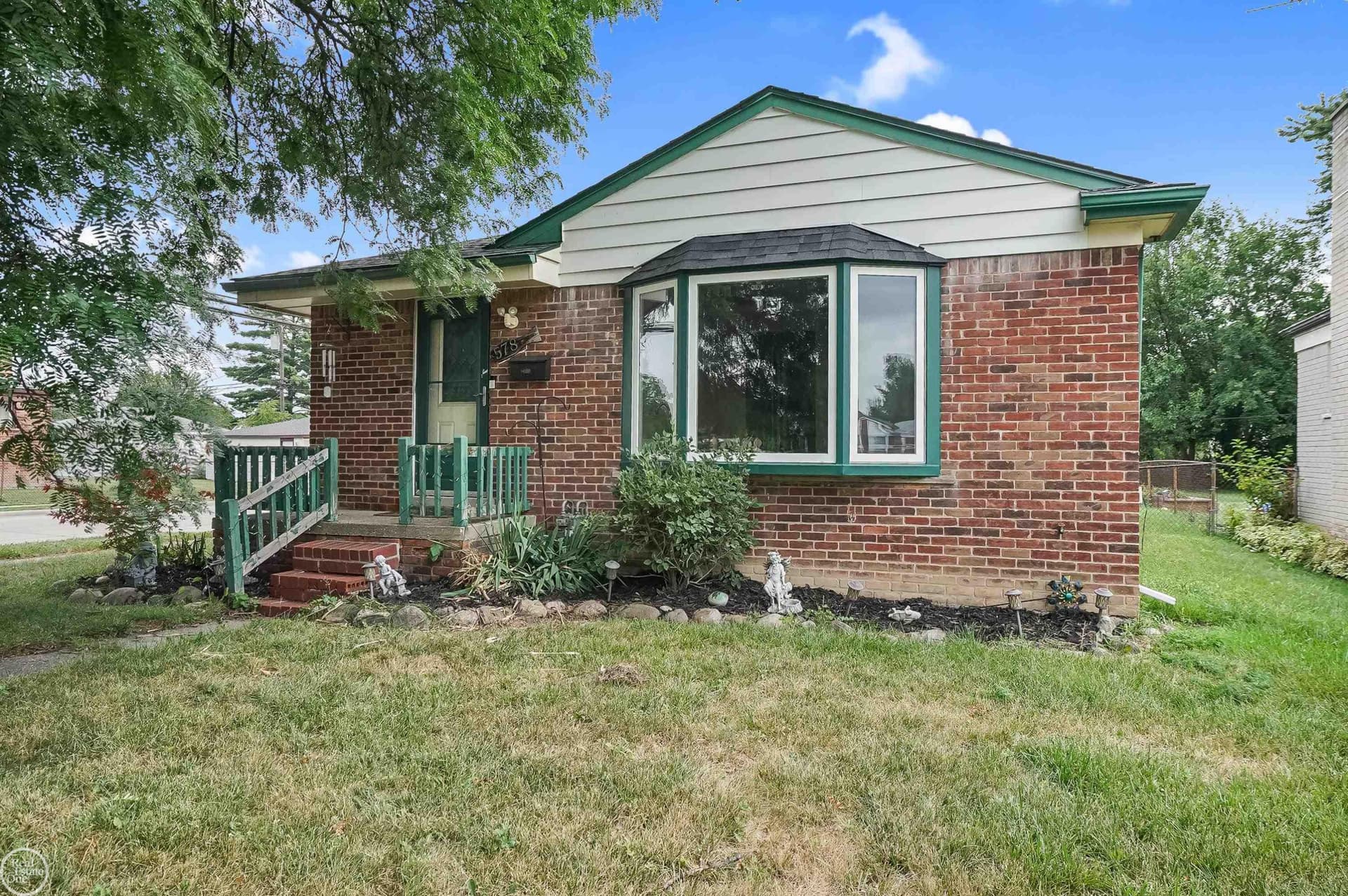 578 Belton Street, Garden City, MI