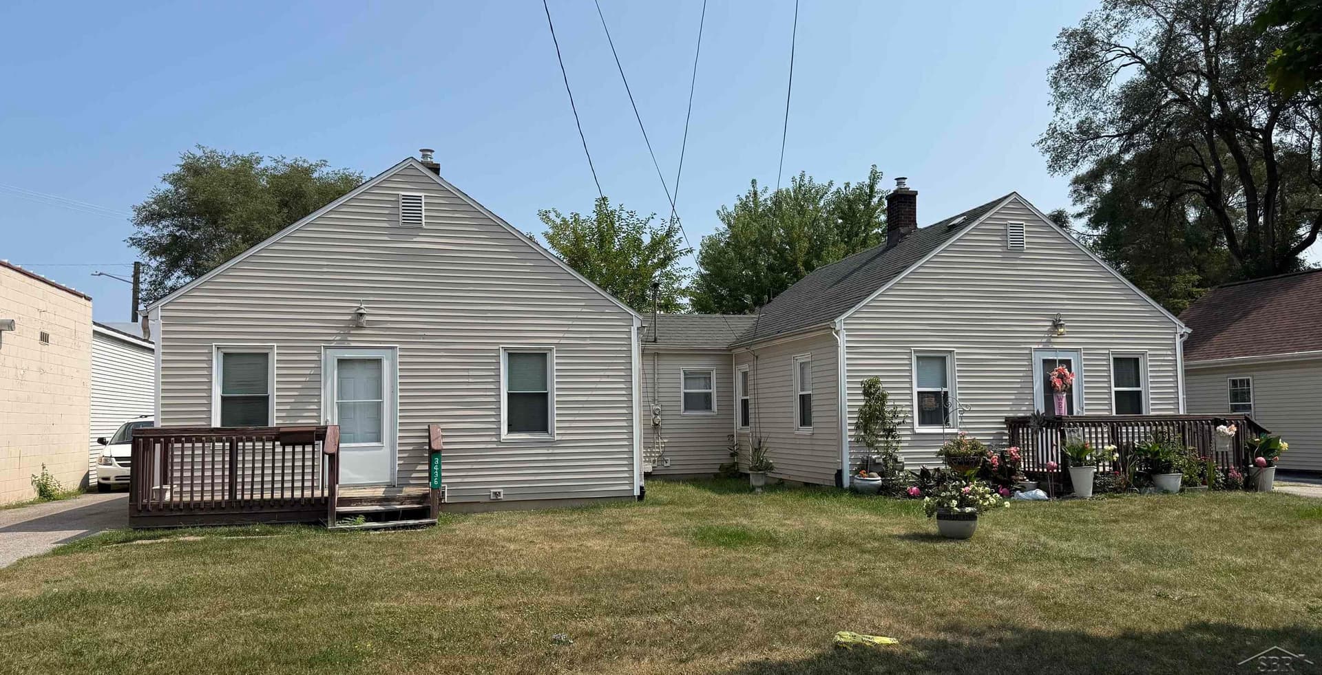 3432/3436 court Street, Saginaw, MI 48602