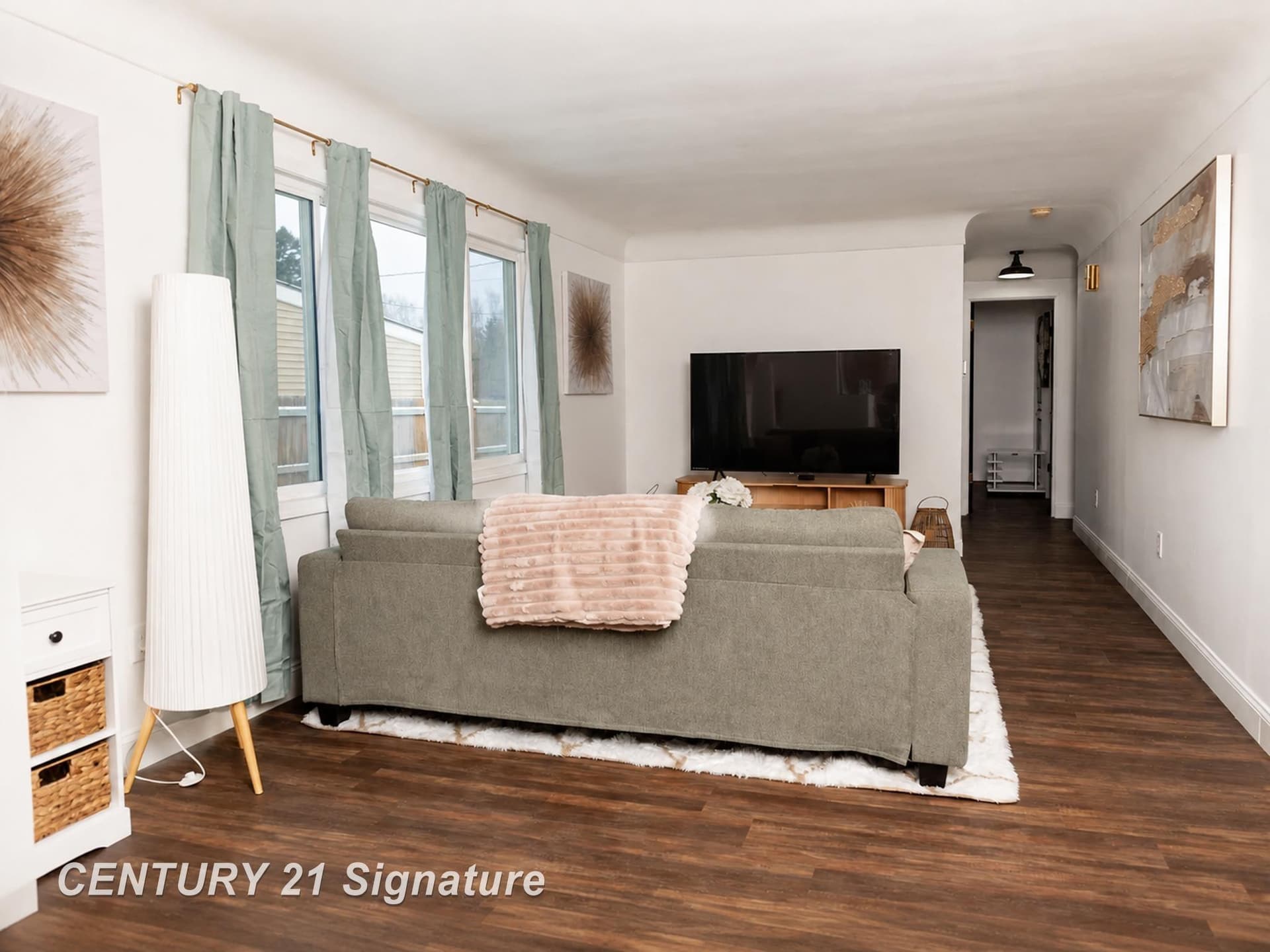 Photo 3