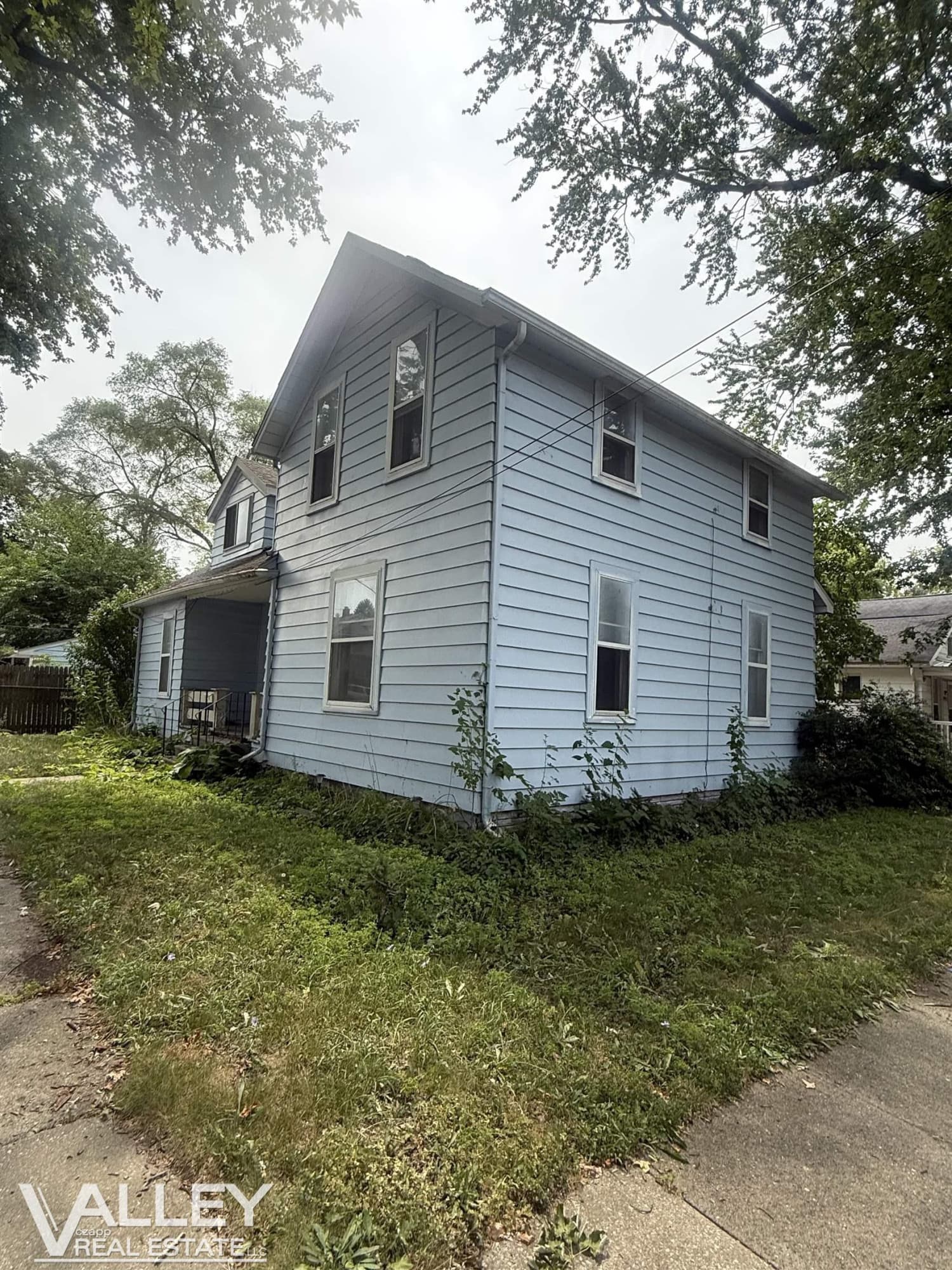 1221 Cass Street, Saginaw, MI 48602