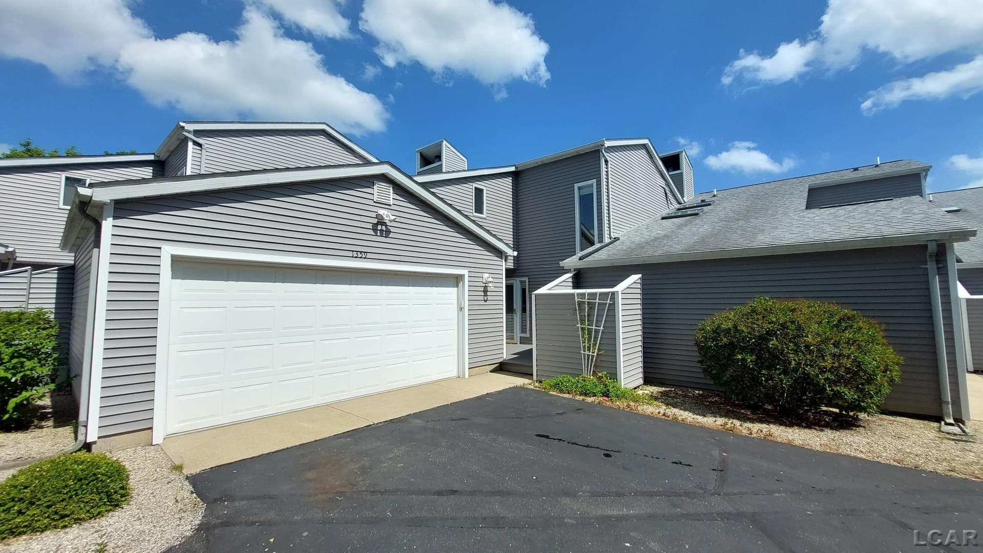 1359 Lake Shore Drive, Brooklyn, MI 49230