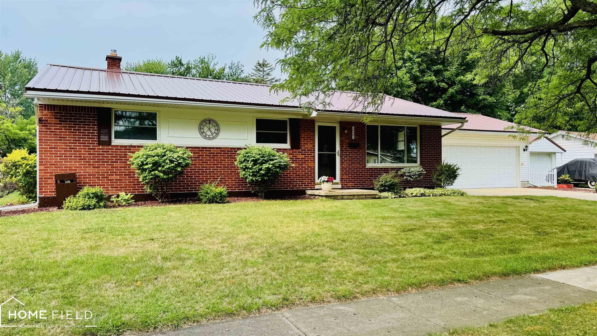 805 Huntington Drive, Owosso, MI 48867