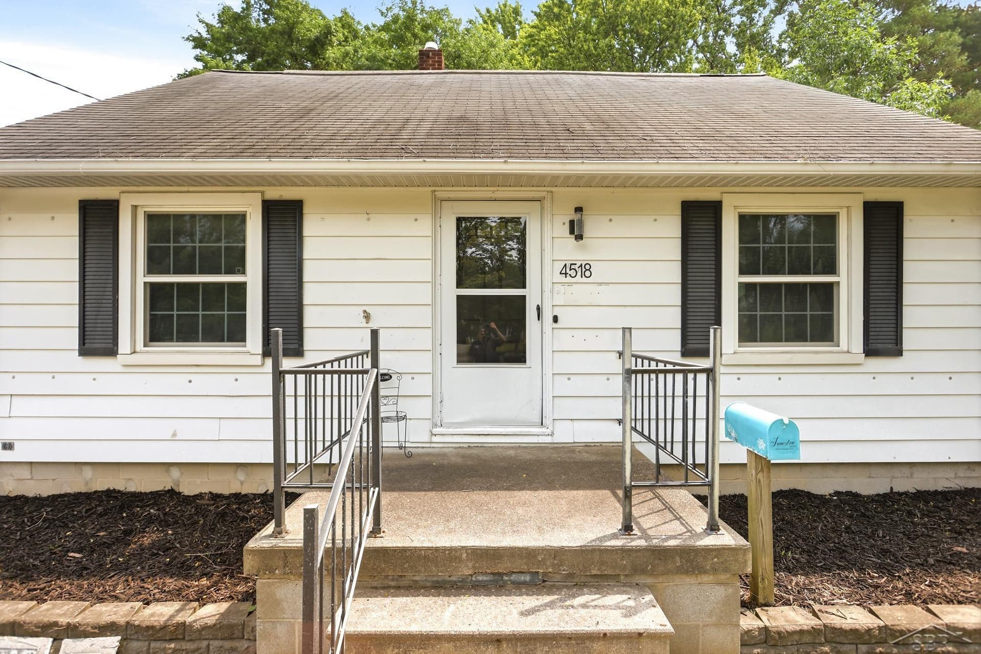 4518 Jefferson Avenue, Midland, MI 48640