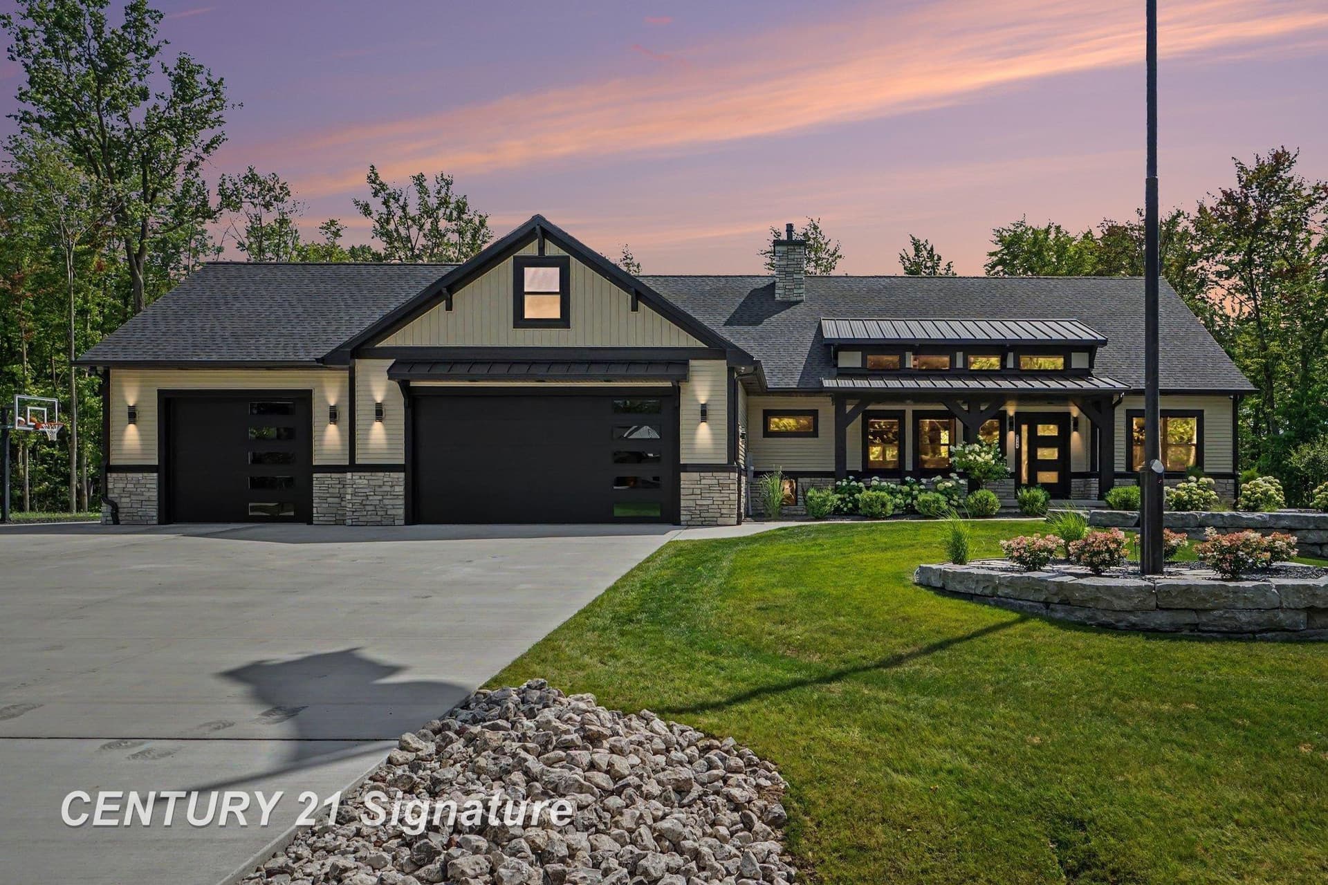 3568 E Douglas Drive, Midland, MI 48642