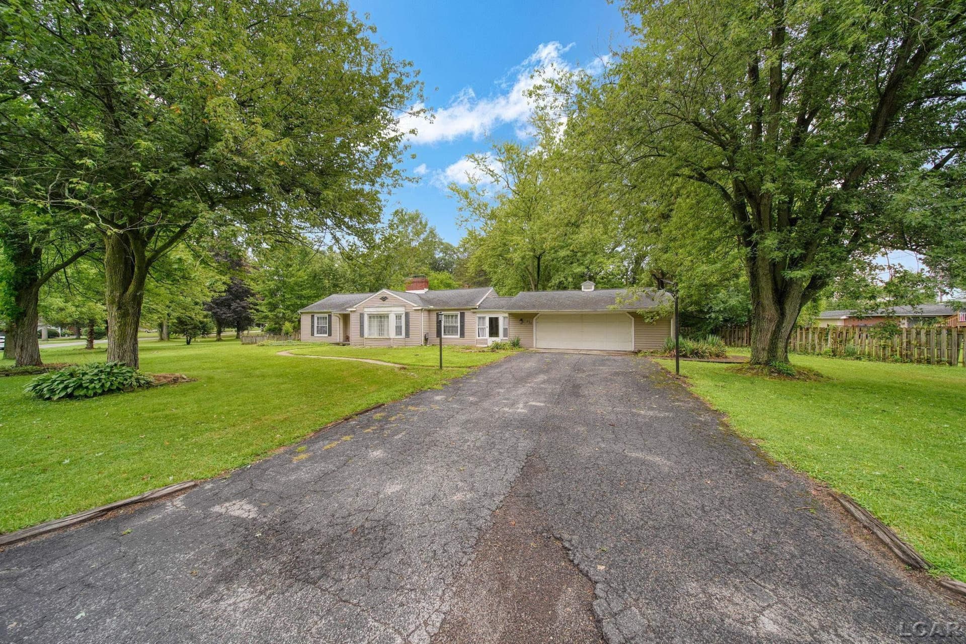 434 W Westwood Drive, Adrian, MI 49221