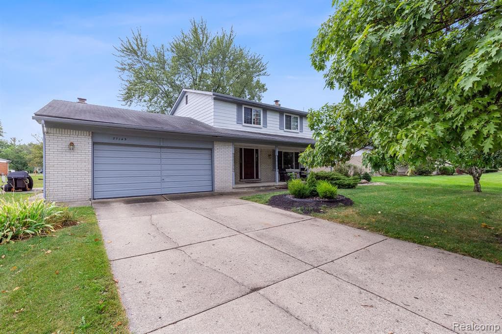27145 ARDEN PARK Circle, Farmington Hills, MI 48334