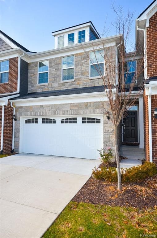 24823 IVY, Novi, MI