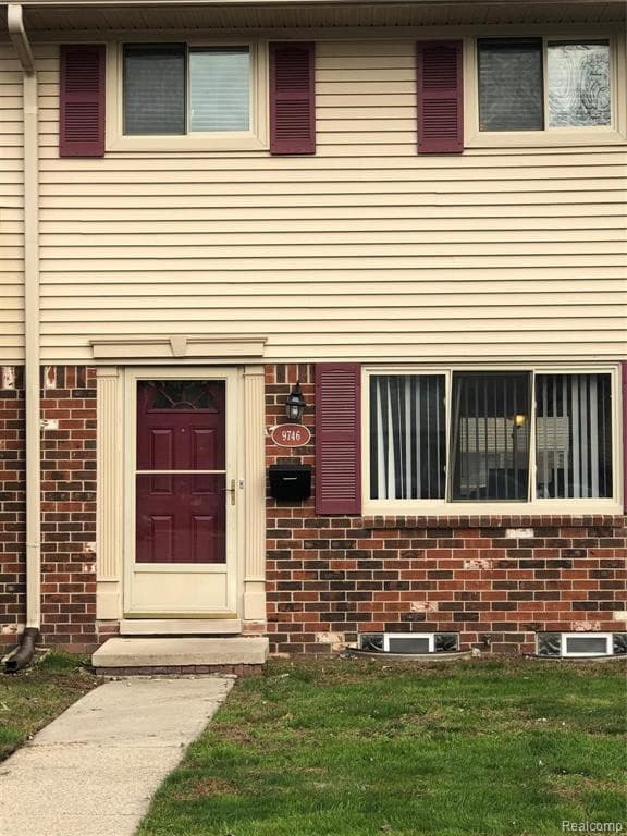 9746 CORNELL Street, Taylor, MI 48180