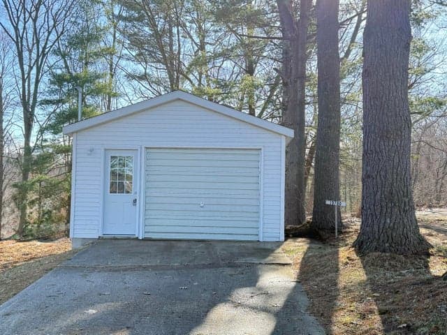 10780 Round Lake Drive, Mecosta, MI 49332
