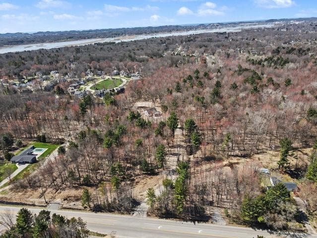 16229 148th Avenue, Spring Lake, MI 49456