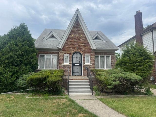 9200 Yorkshire Road, Detroit, MI 48224