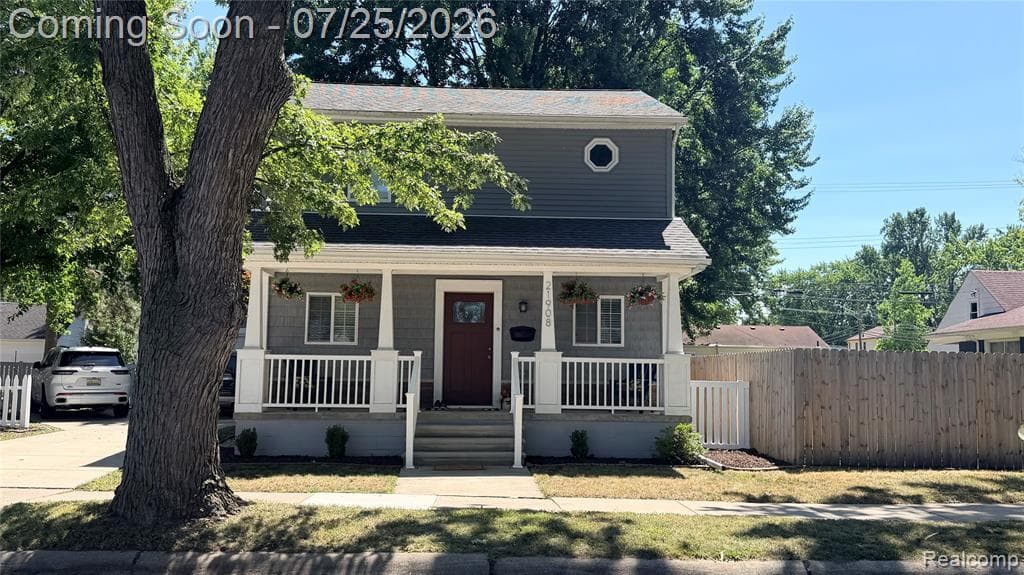 21908 Rosedale Street, Saint Clair Shores, MI 48080